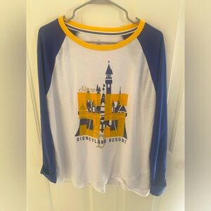 EUC Disneyland Long Sleeve T-Shirt Women’s size Large